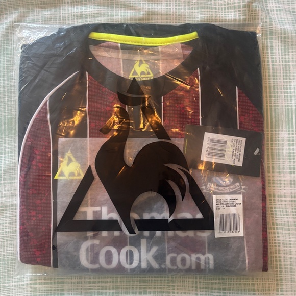 Manchester City Away Jersey NWT with Thomas Cook sponsorship - Picture 5 of 6